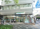 ファミリーマート　京都堺町御池店
